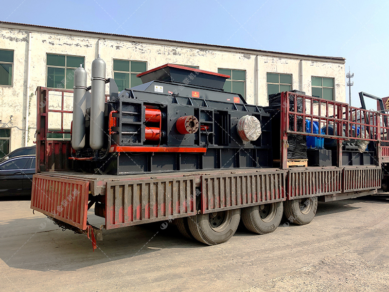 1810液壓對輥制砂機一小時產(chǎn)量多少？