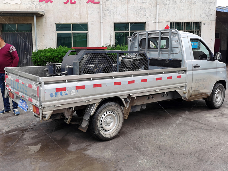 狼牙破碎機(jī)是什么設(shè)備？在哪些行業(yè)中有廣泛應(yīng)用？